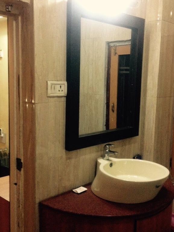 Hotel Bengal International Siliguri Room photo