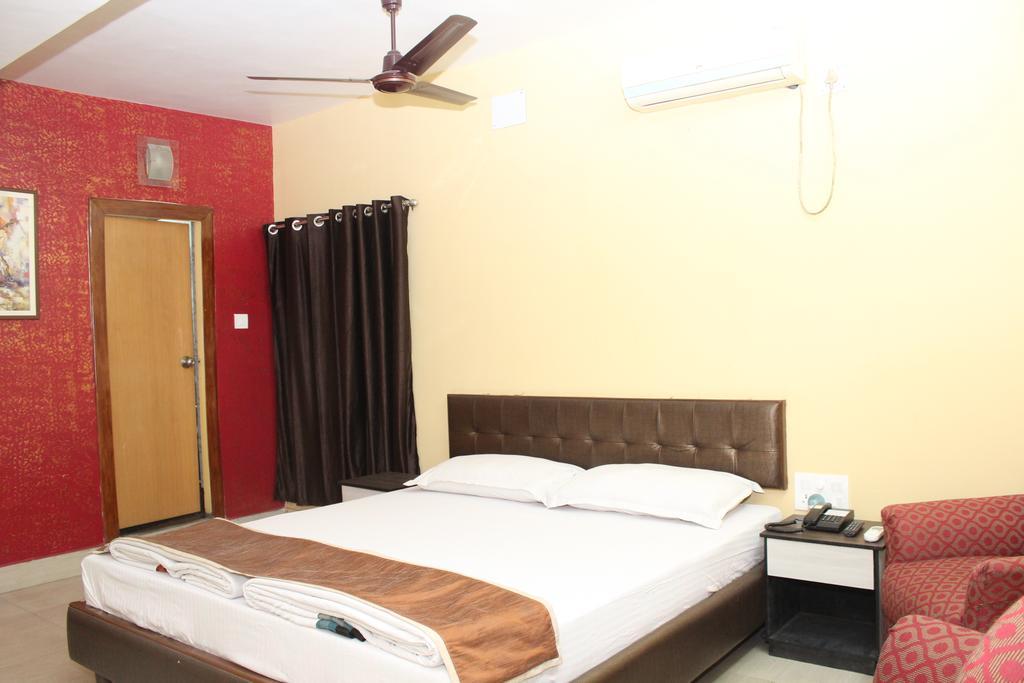 Hotel Bengal International Siliguri Room photo